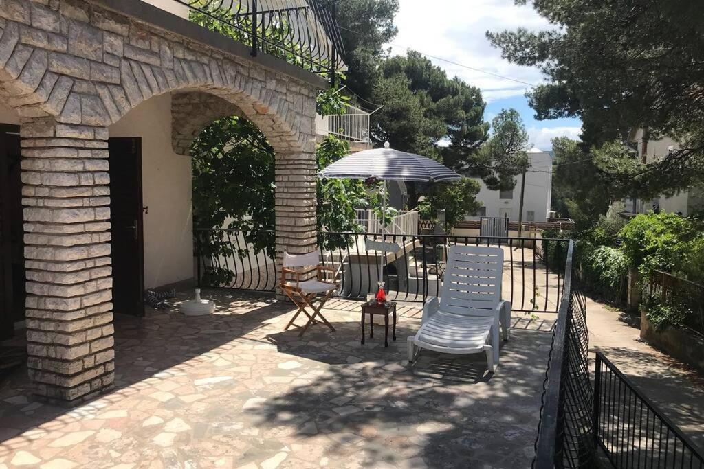 Whole Villa In Primosten Bagian luar foto